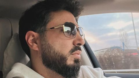 Мартин Николов – Елвиса за пореден път прикова вниманието в