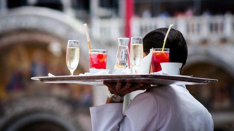 Посещението в ресторант е за много хора момент на релакс