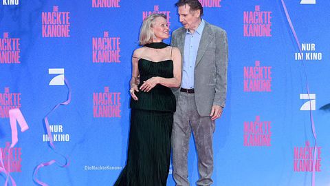 Актрисата Памела Андерсън  58 беше снимана усмихната и видимо в добро настроение