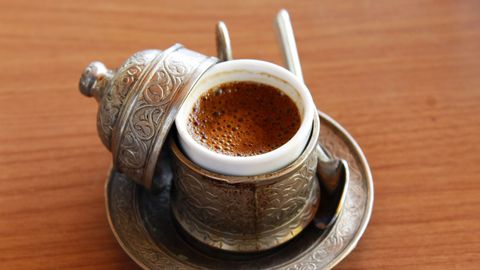 Историята на приготвянето на турско кафе датира от XVI век