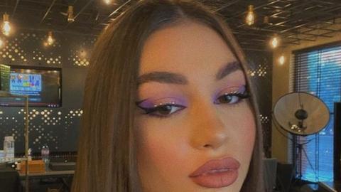 Певицата Крисия беше домакин в кулинарното предаване Черешката на тортата