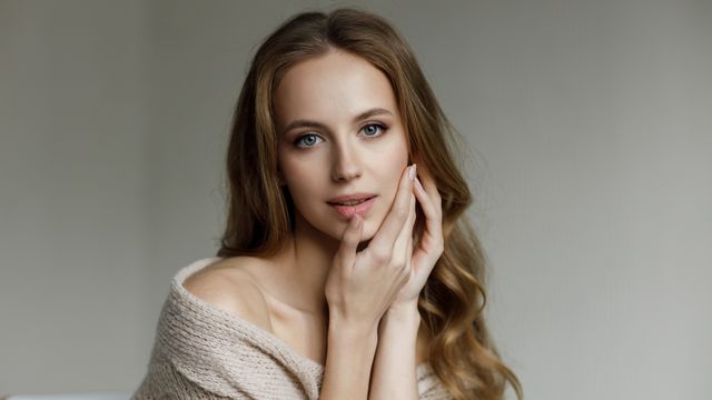 Жена