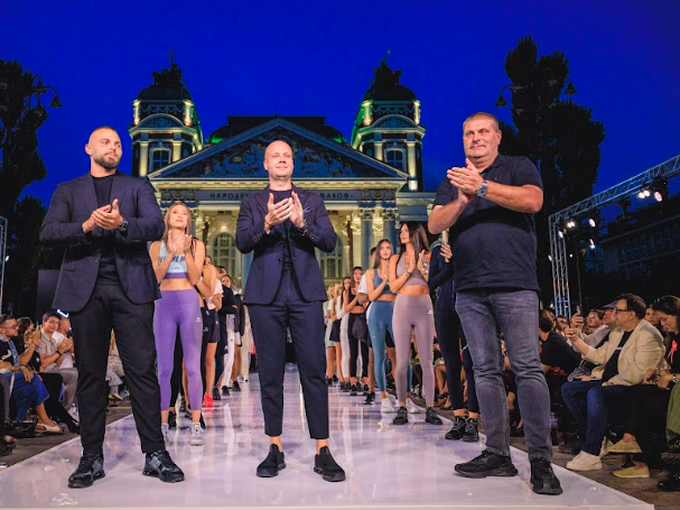 София вече не е същата: CodeFashion RUNWAY изведе модата на открито за първи път