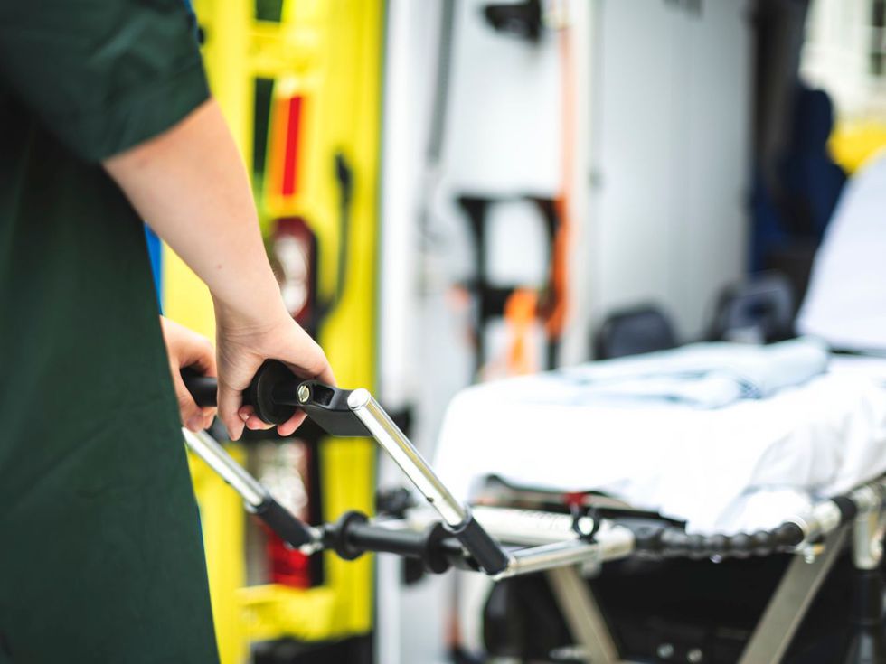 Седемгодишно момиче, което спаси живота на баща си, получи специално признание от родния си град