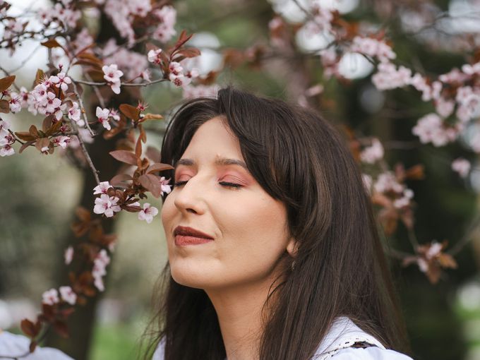 Хороскоп за 27 март: Деви, оставете списъците със задачи, Водолеи, не се страхувайте да бъдете различни