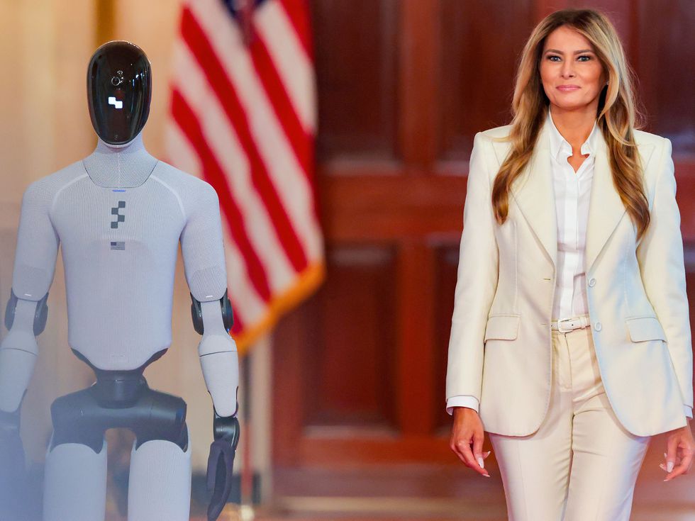 Не е шега: Мелания Тръмп се появи с хуманоиден робот в Белия дом (Снимки)