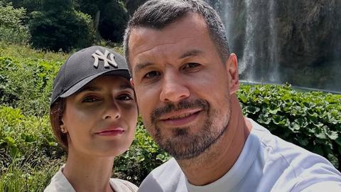 Водещата и репортер на Би Ти Ви  Бесте Сабри