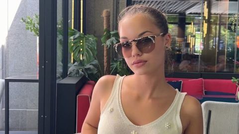 Мариана която само преди няколко месеца дебютира в попфолка за