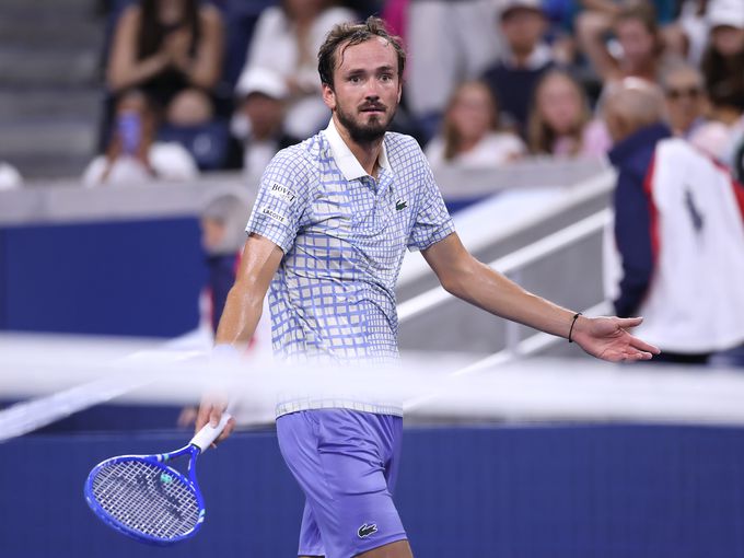 Борис Бекер за тоталния срив на US Open: Медведев се нуждае от помощ