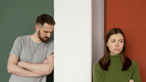 Понякога само едно леко повдигатен на ъгълчето от едната страна