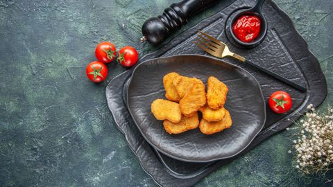 Пилешките хапки са едно от любимите ястия на децата на