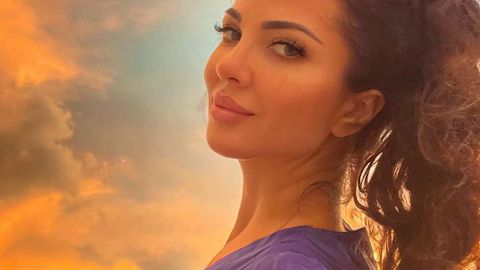 Певицата Райна която буквално обиколи света през последните няколко години