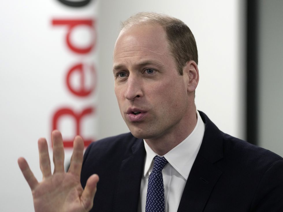 Принц Уилям разкри кой още спи в леглото му с принцеса Кейт