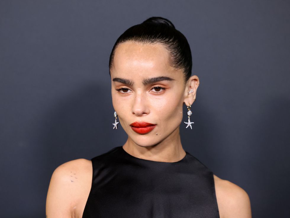 Годеж или PR: Зоуи Кравиц показа впечатляващ пръстен за 1 млн. долара (Снимка)