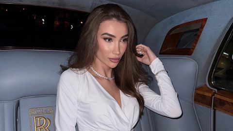 След като в социалните мрежи се появиха обвинения че Даниела