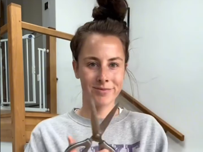 Оливия спестява над 8000 евро годишно: Сама си прави собствен перилен препарат, крем за ръце и дори кетчуп