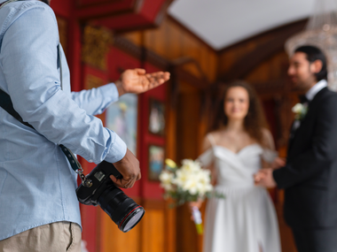 Очаква ги развод: 5 червени флага, които сватбените фотографи виждат още на тържеството