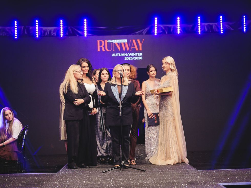 Апотеоз на стила: Финалната вечер на CodeFashion RUNWAY AW 25/26 отбеляза историческа колаборация