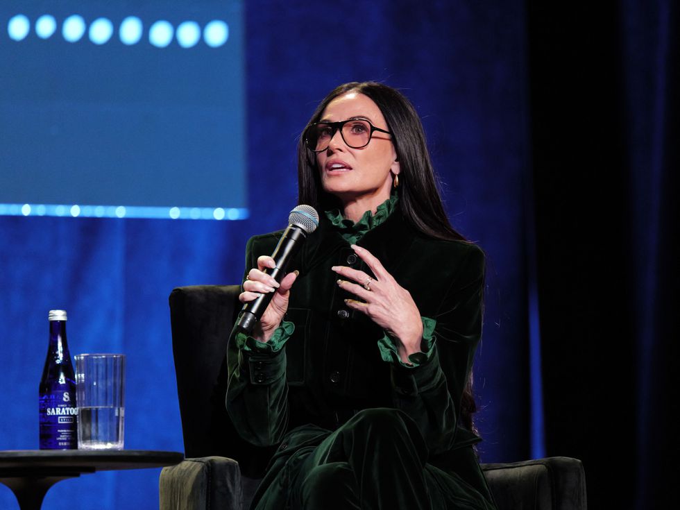 Деми Мур шокира света с интимна тайна: Отидох при друг мъж в нощта преди сватбата