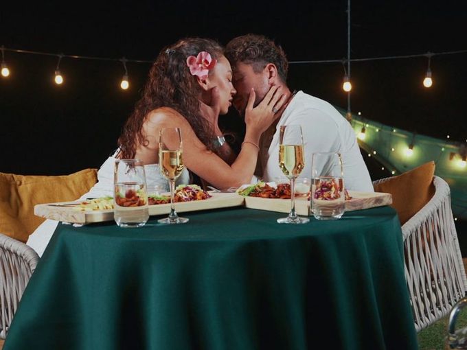 Неочакван обрат в "Ергенът": Марин и Любомира споделиха първа целувка