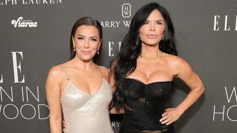 Ева Лонгория беше по гореща от парещото слънце когато се появи