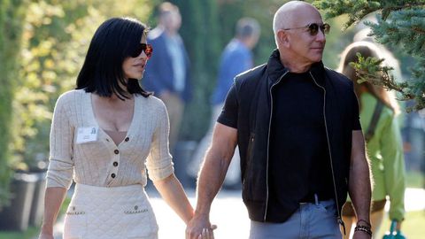 На третия ден от тържествата младоженците Лорен Санчес и Джеф