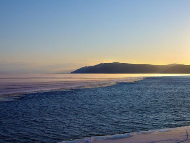 Най-дълбокото езеро на света крие риби канибали – няма да повярвате какво правят