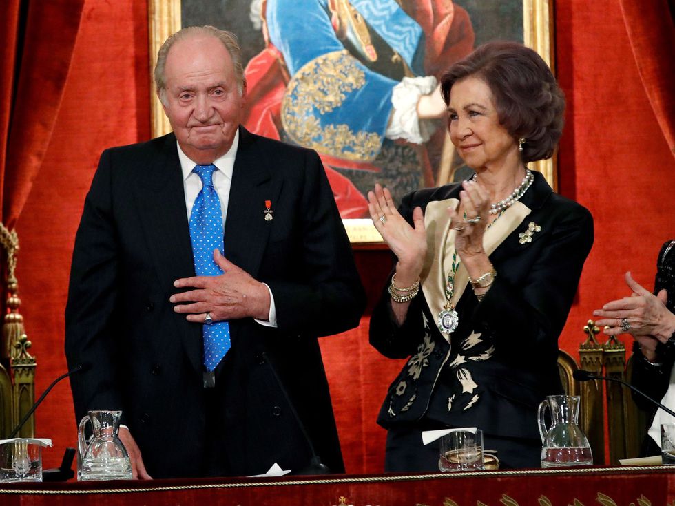 Падналият крал и неговите тайни: Хуан Карлос I отрича да е имал афера с принцеса Даяна в шокиращи мемоари