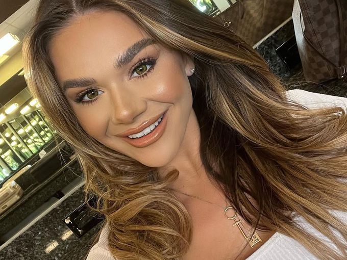 Това е най-сексапилната диджейка в света: Тя беше модел на Playboy, а сега е господарка на клубовете