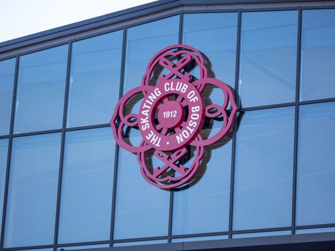 Историята се повтаря: Бостънският клуб по фигурно пързаляне за втори път губи своите звезди при самолетна катастрофа