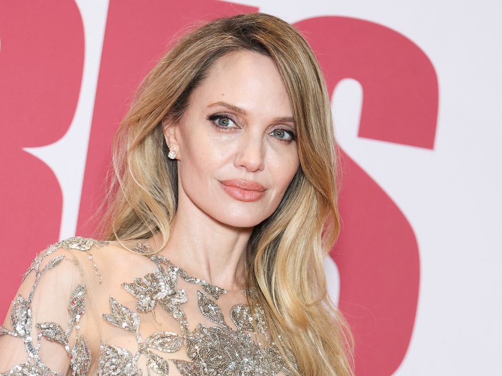 „Нещо не е наред“: Анджелина Джоли шокира с визия в Китай и отприщи вълна от слухове