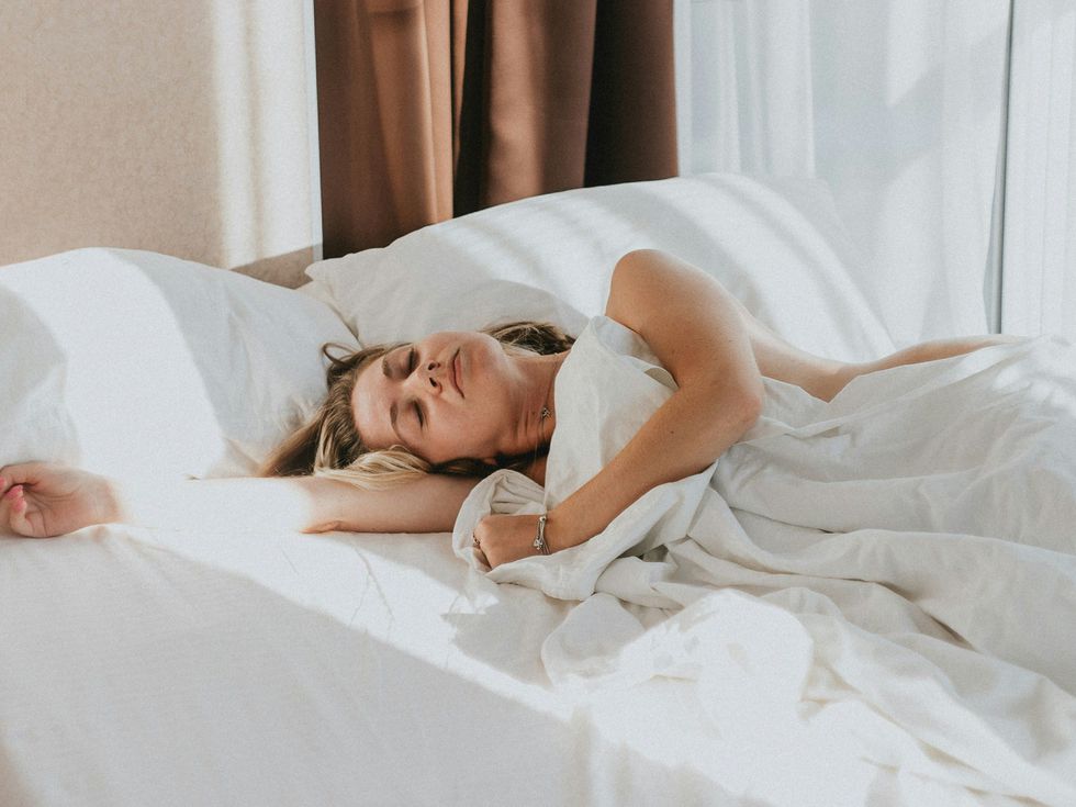 Защо не трябва да спим с крака към вратата и още 5 забрани за добър сън