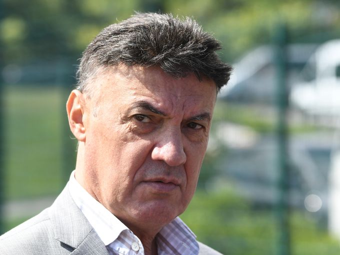 Николай Михайлов с емоционално сбогом: Загубих своя герой