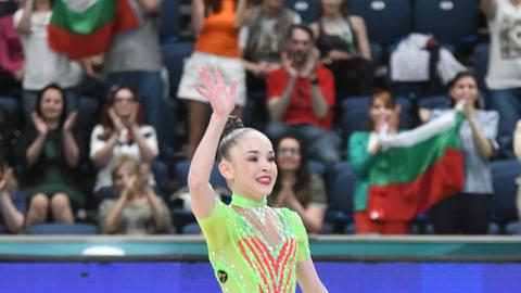 Стилияна Николова спечели титлата на финала на бухалки и сребро на