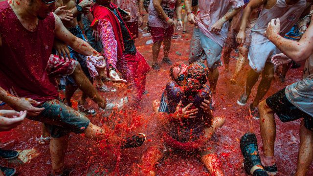 Фестивалът La Tomatina
